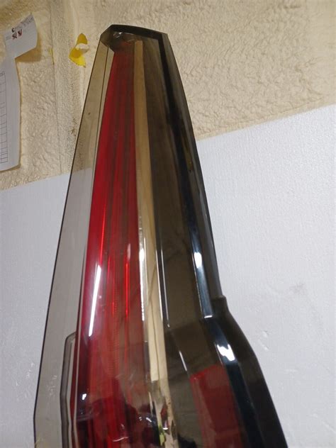 Genuine Cadillac Escalade Tail Light 